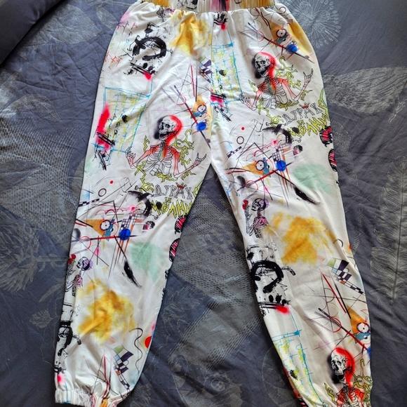 SHEIN Pants - ⭐SHEIN Skull Tracks⭐